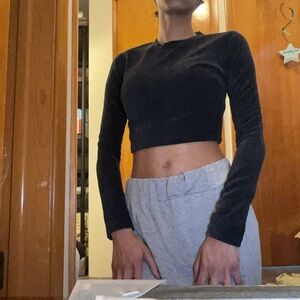 Wild Fable Black Long Sleeve Crop Sweatshirt